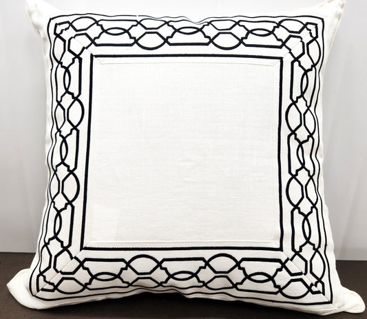 MAZE BLACK PILLOWS